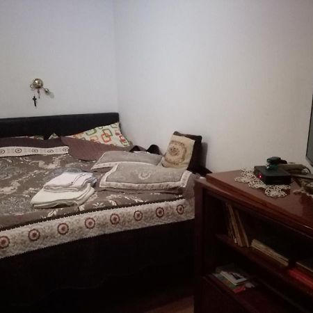 Apartament 2Camere - Prima Casa ฟลอเรชติ ภายนอก รูปภาพ