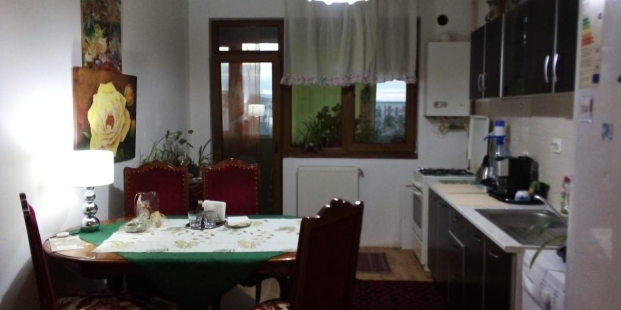 Apartament 2Camere - Prima Casa ฟลอเรชติ ภายนอก รูปภาพ
