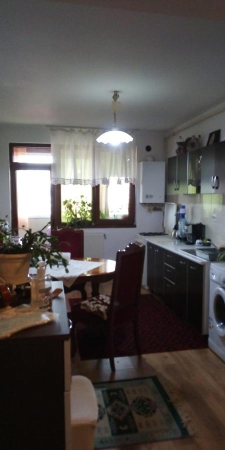 Apartament 2Camere - Prima Casa ฟลอเรชติ ภายนอก รูปภาพ